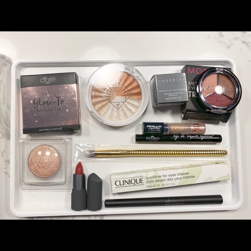 Make up bundle